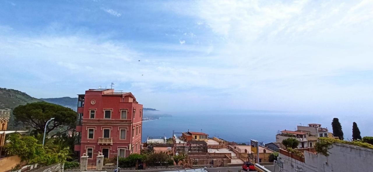 "Sea-See" Studio Taormina Center - Bellissima Vista Mare - Corner Kitchen Kültér fotó